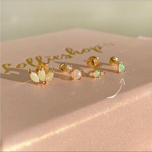 14kt yellow gold Australian opal pear threaded earring